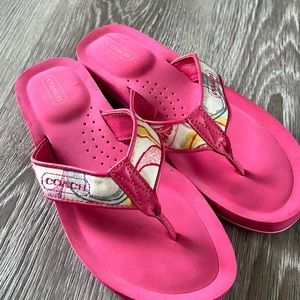 Coach Jolie Flip Flops Size 7.5